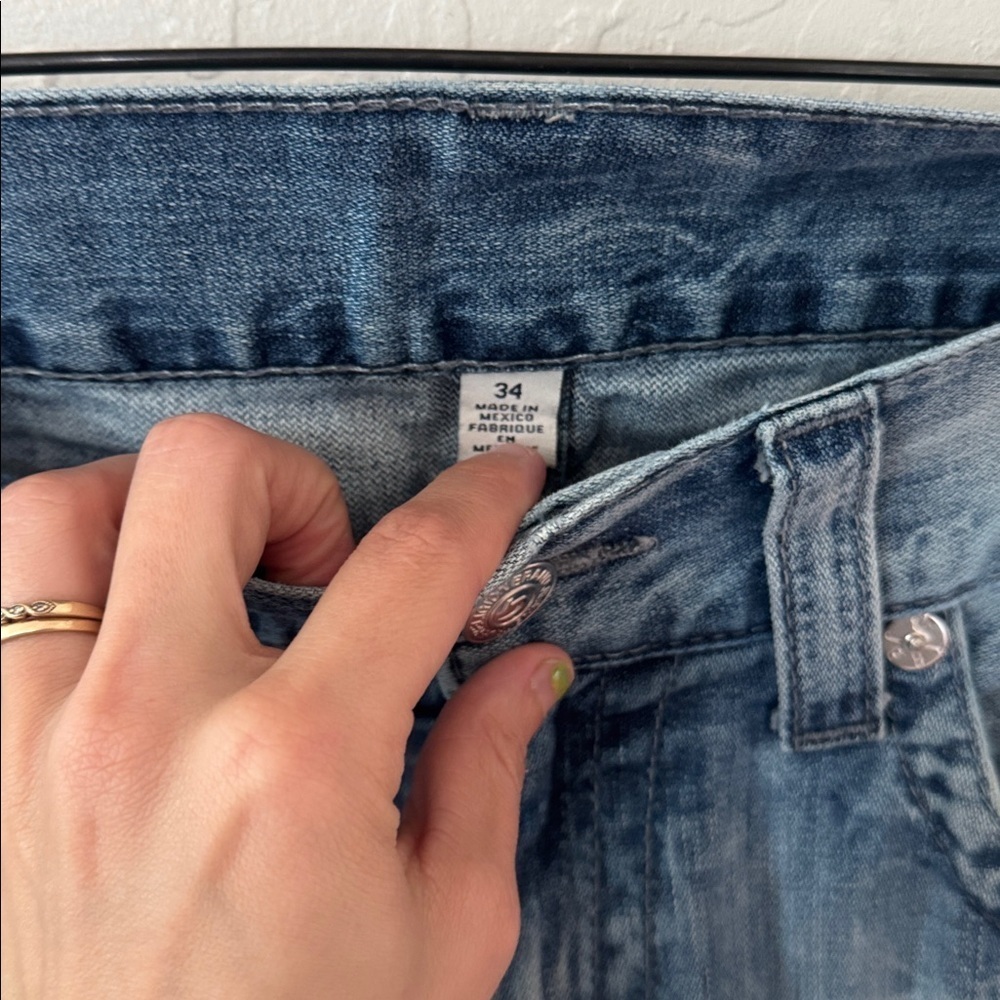 True Religion Washed Denim Slim Jeans Size 34 Inseam 34 - Picture 3 of 5